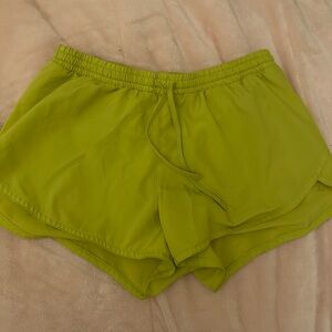 neon yellow old navy active women’s small active running shorts 🏃♀️💛